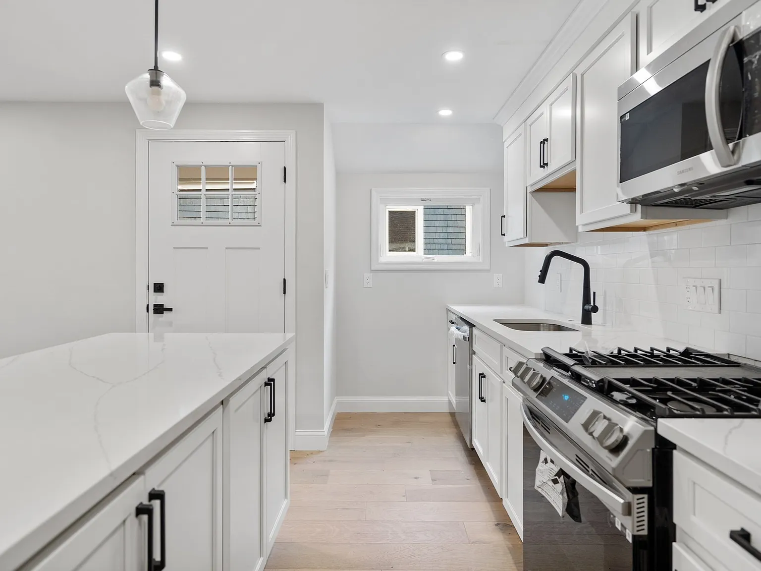 57 Nottinghill Rd — Photo 2