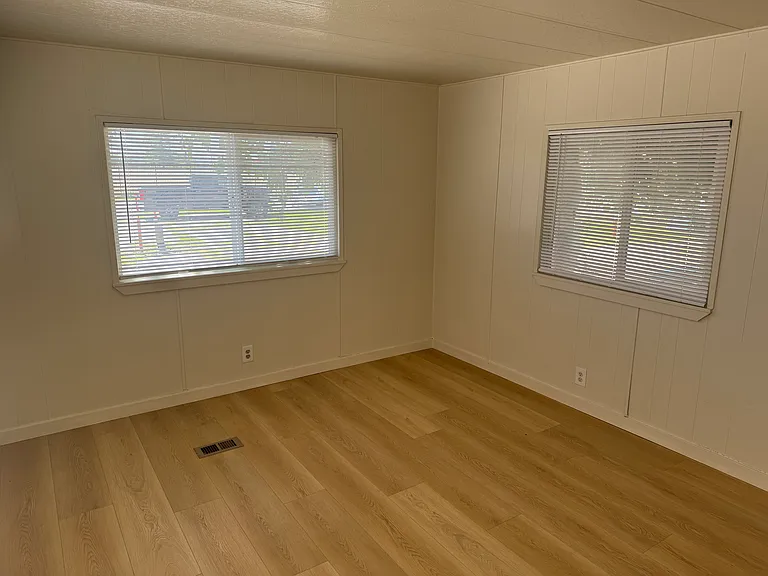 3416 Huss Ave — Photo 11