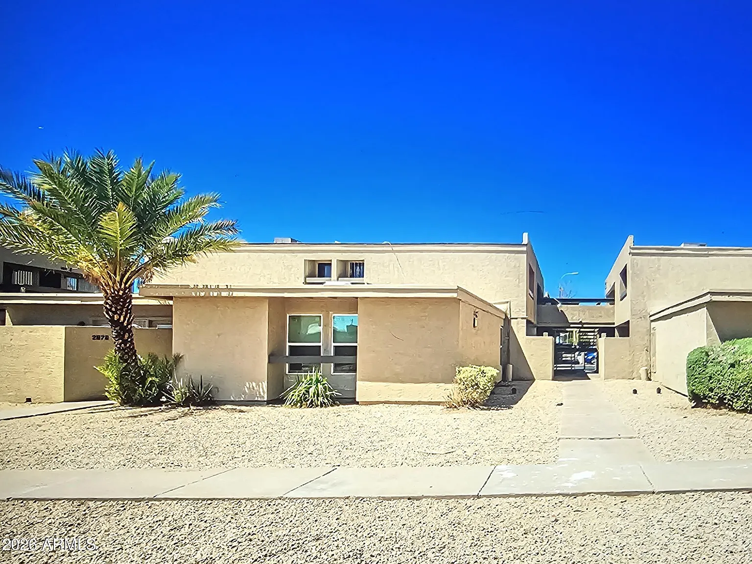 3 bed, 2.0 bath, 957 sqft, $1,700 — Photo 1