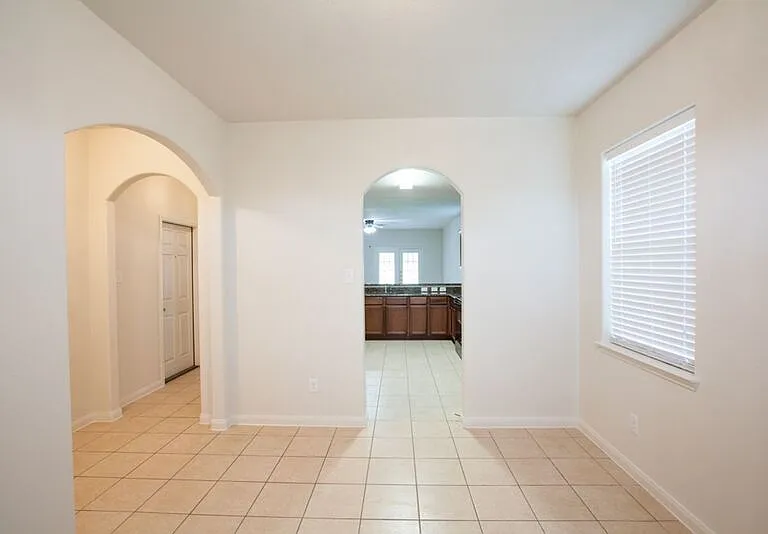 128 Tennyson St — Photo 3