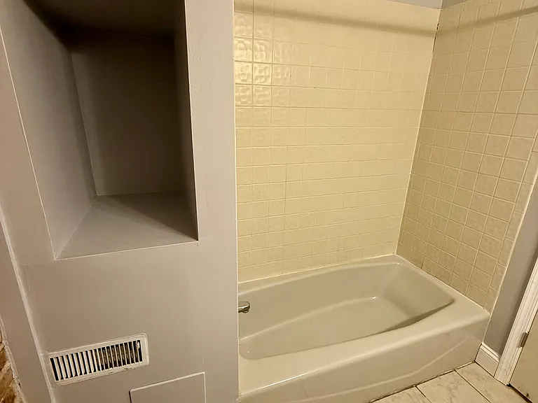 918 S Hanover St #1 — Photo 12