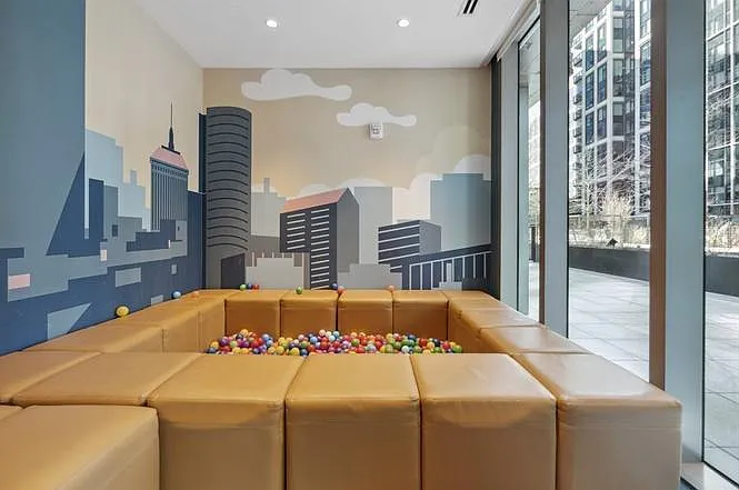 135 Seaport Blvd #1610 — Photo 3