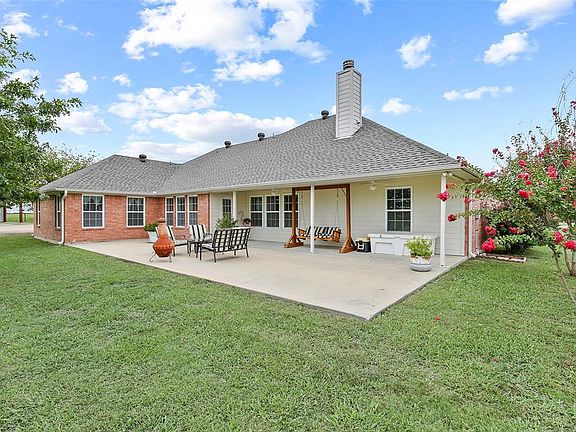 4th image of 5536 Southfork Dr N
