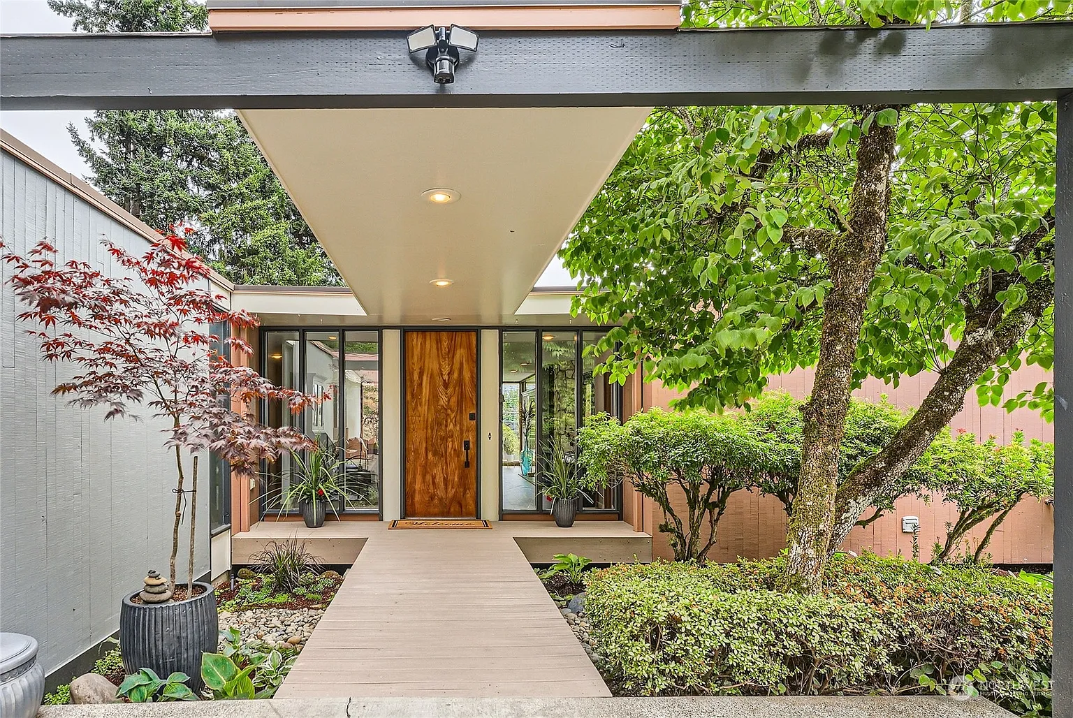 11916 136th Avenue E photo 1