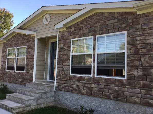 519 Spruce St, Livingston, TN 38570