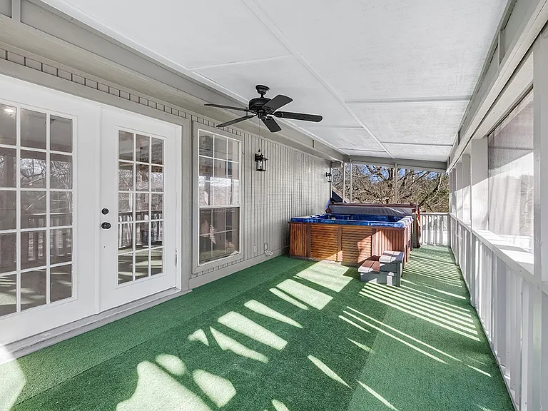 2607 Lonnie Ln — Photo 38