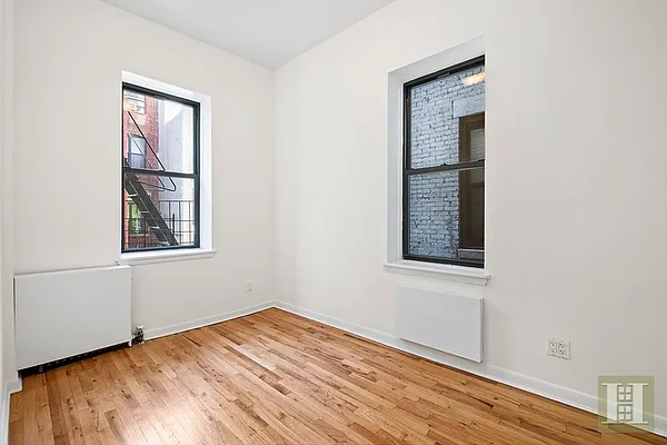 Rented by Halstead Real Estate | media 27