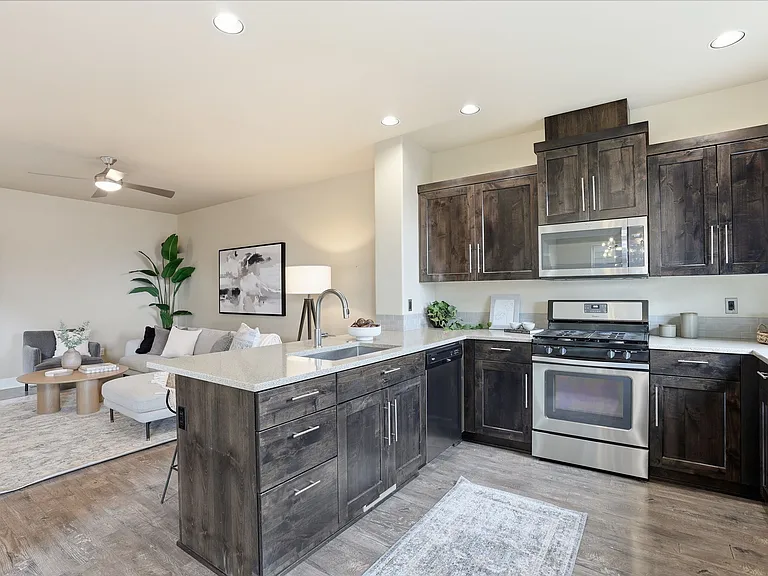 63148 NE Hadley Pl — Photo 10