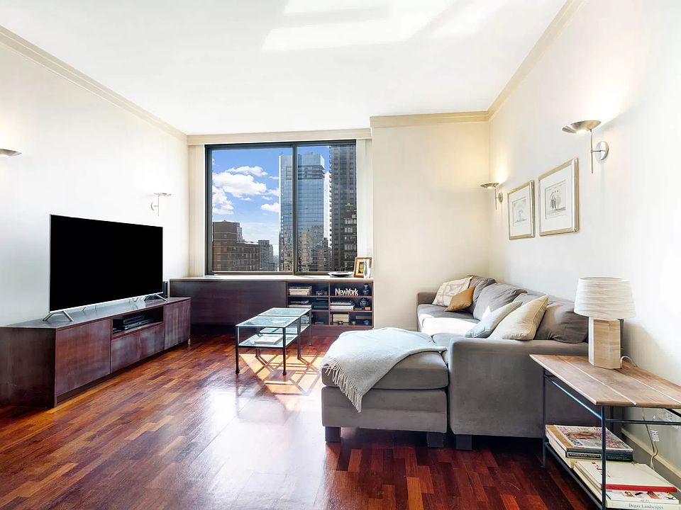 1st image of 111 W 67th St APT 25B