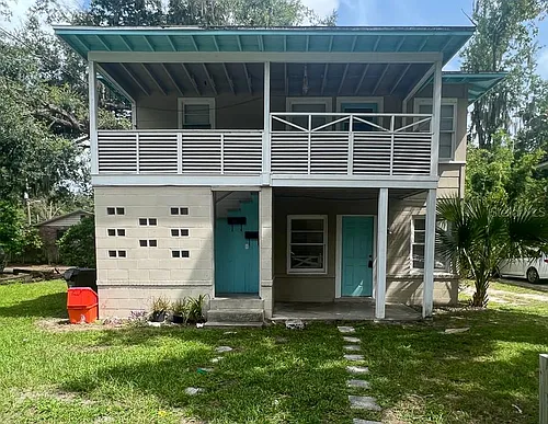 1122 NW 4th Ave Photo 1