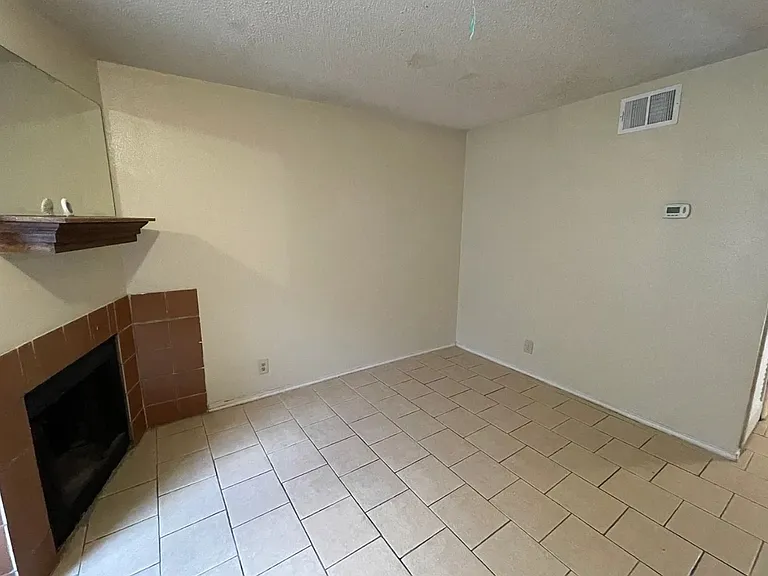 10649 Starcrest Dr #10655 — Photo 2