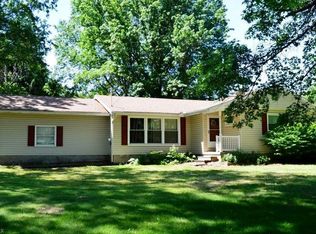 3242 Boyne Rd, Barberton, OH 44203