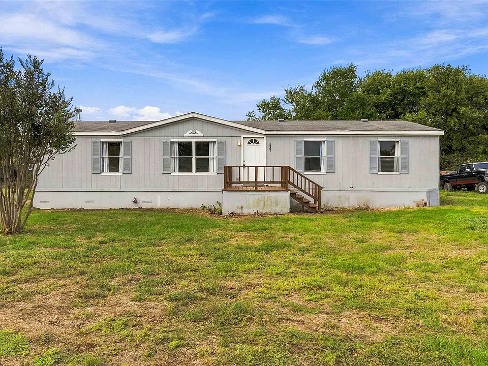 237 Clear Springs Dr
