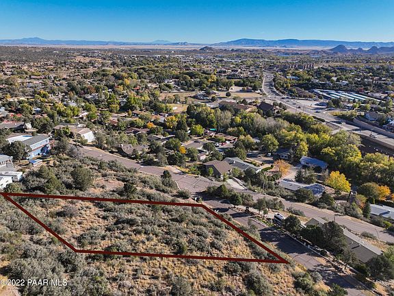 4th image of 2870 Lake View Ln