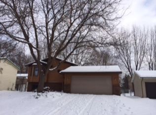 10531 Unity St NW, Coon Rapids, MN 55433