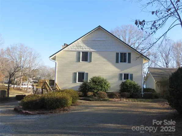 8188 Normandy Rd, Denver, NC 28037