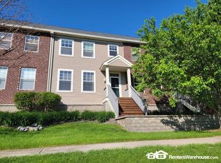 11327 Fergus St NE UNIT D, Blaine, MN 55449