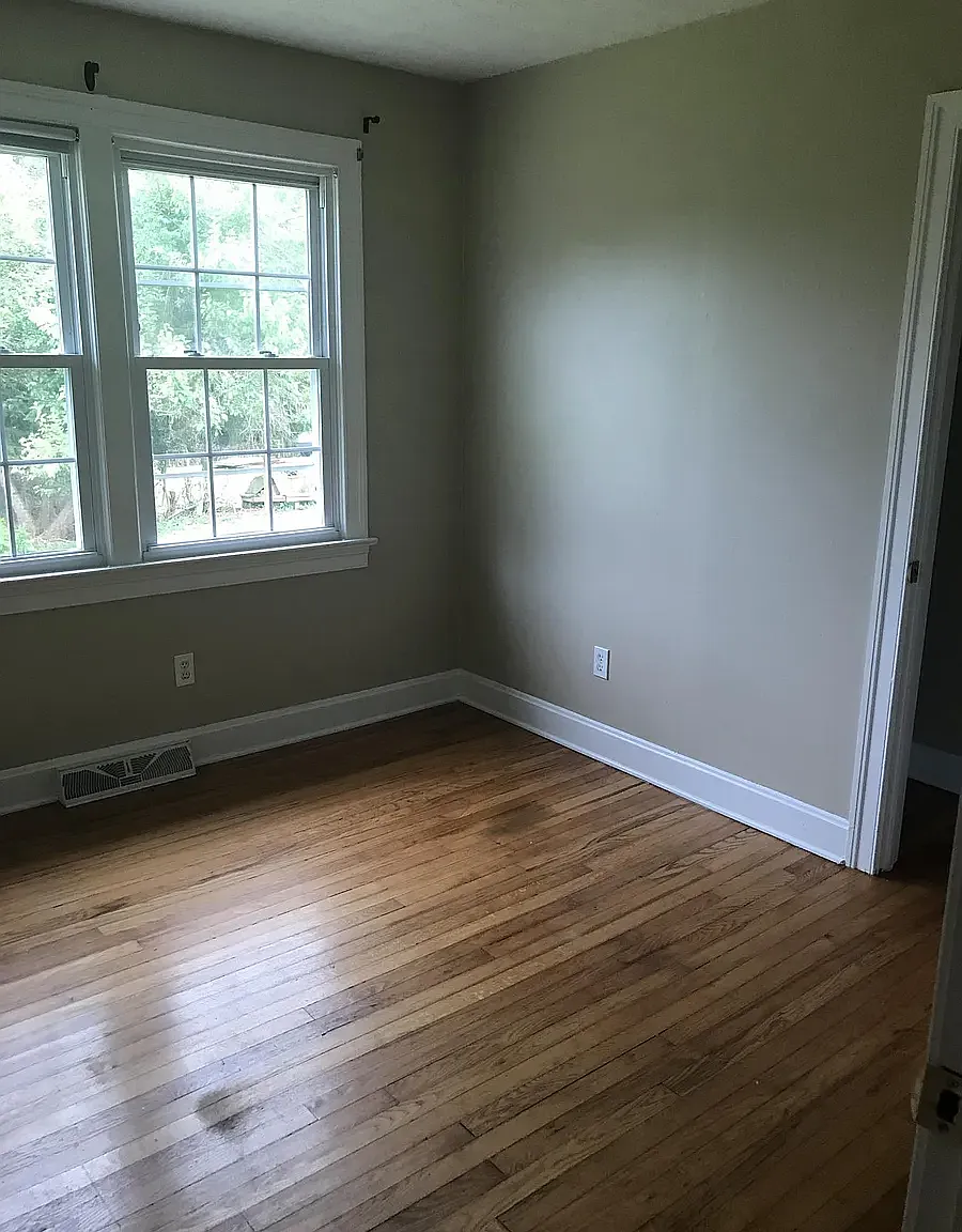3 bed, 1268 sqft, $1,800 — Photo 3