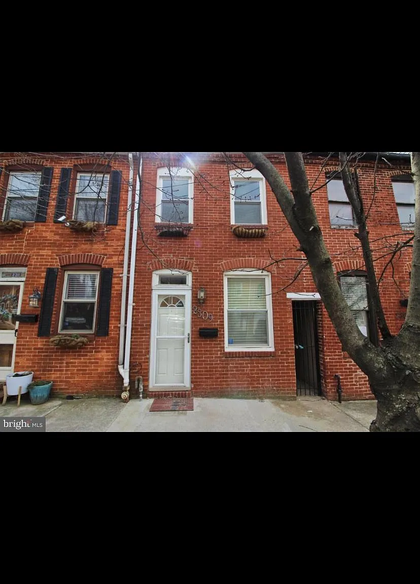 2309 Fleet St — Photo 1