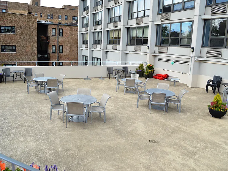 5100 N Marine Dr #10C — Photo 12