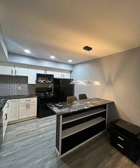 401 Smith St #C11 — Photo 9