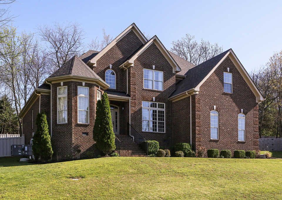 1st image of 105 Kearney Ct