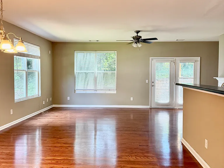 3329 Fernview Dr — Photo 3