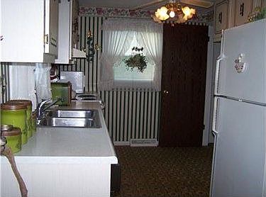 4th image of 91 Terrace Ave