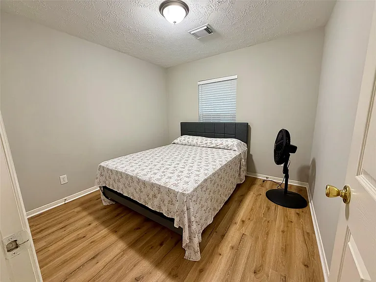 6306 Wellington Meadows Dr — Photo 15