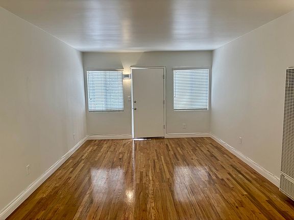2nd image of 6640 Woodman Ave APT 5