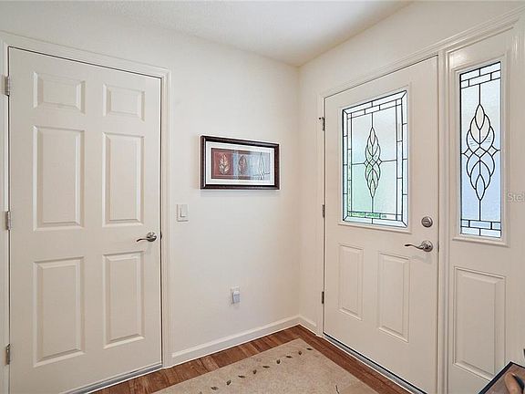 4th image of 2127 Schulz Way