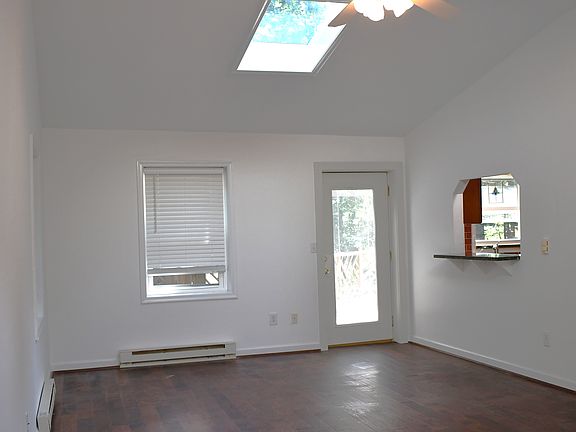 5th image of 11601 Heron Dr