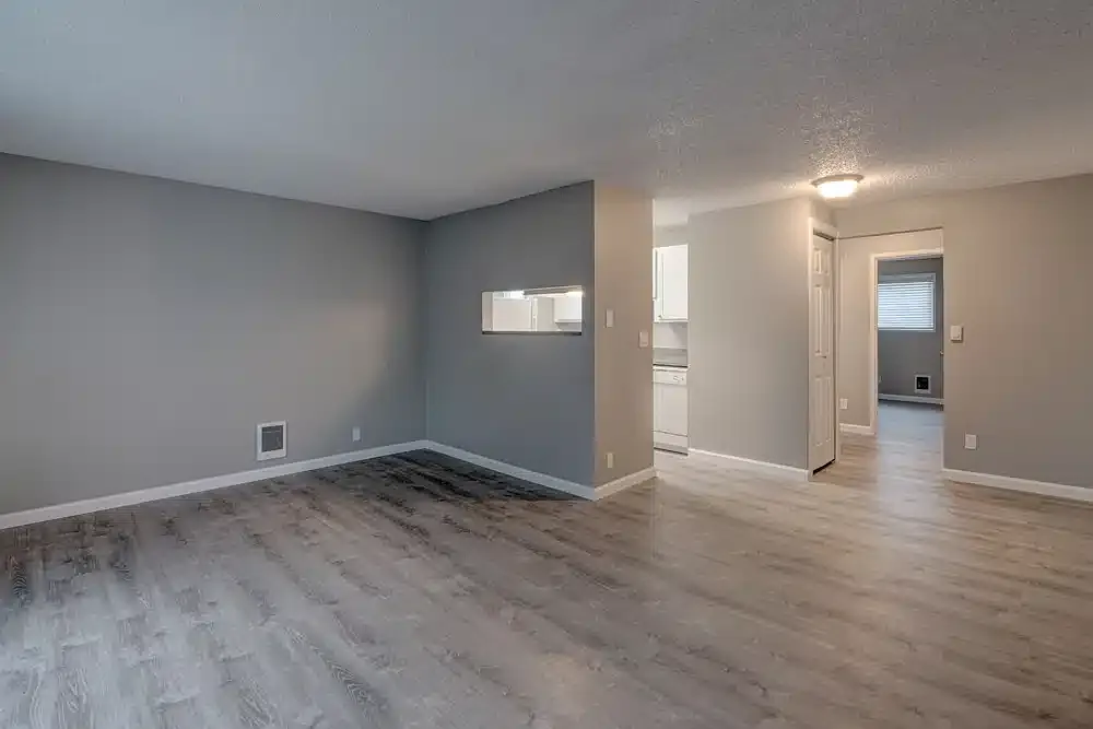 The Addison Apartments — Photo 4