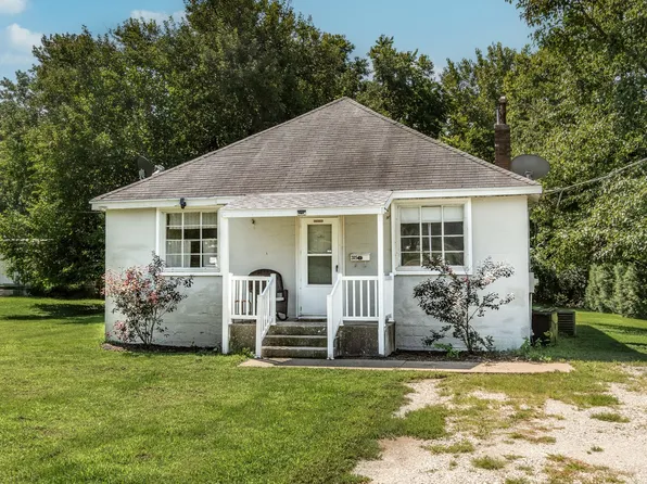 315 W 3rd St, Streator, IL 61364
