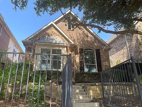 2444 Sunderland Ln Photo 1