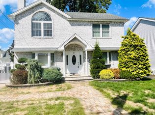 40 Melrose Ter, Linden, NJ 07036