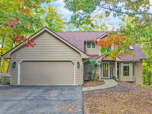 1759 Laurel Mountain Dr, Salem, VA 24153