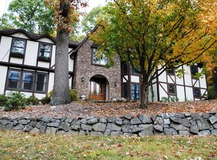 1 Tall Timber Dr, Morristown, NJ 07960