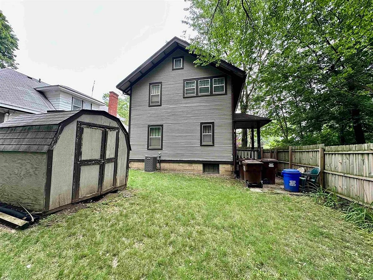 Building Photo - 418 Orchard Park