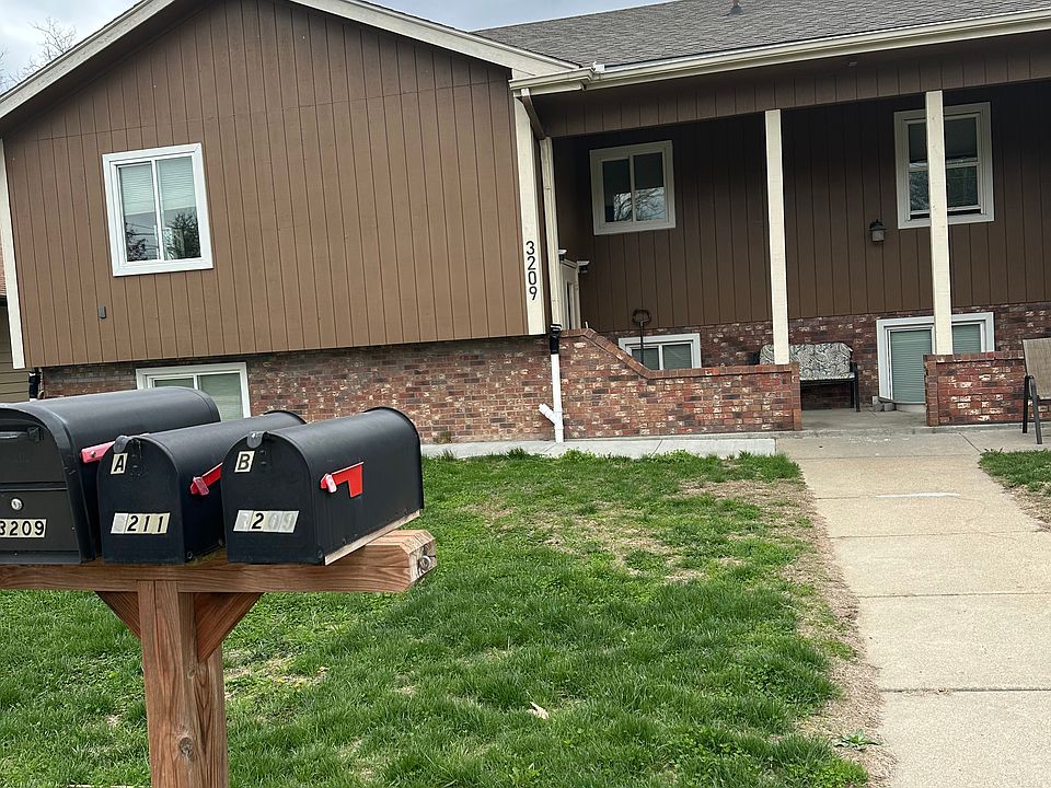 1st image of 3209 11th Ave APT A
