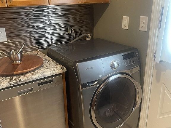 4th image of 620 W Glendale St