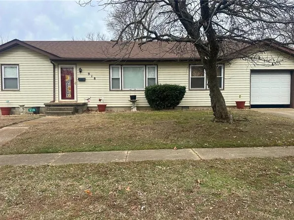 918 W Walnut St, Nevada, MO 64772