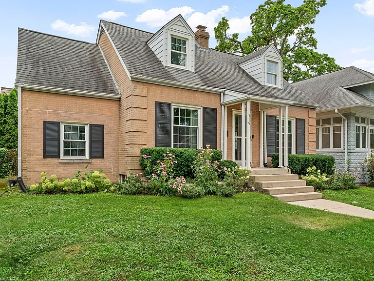 759 Laurel Ave — Photo 3