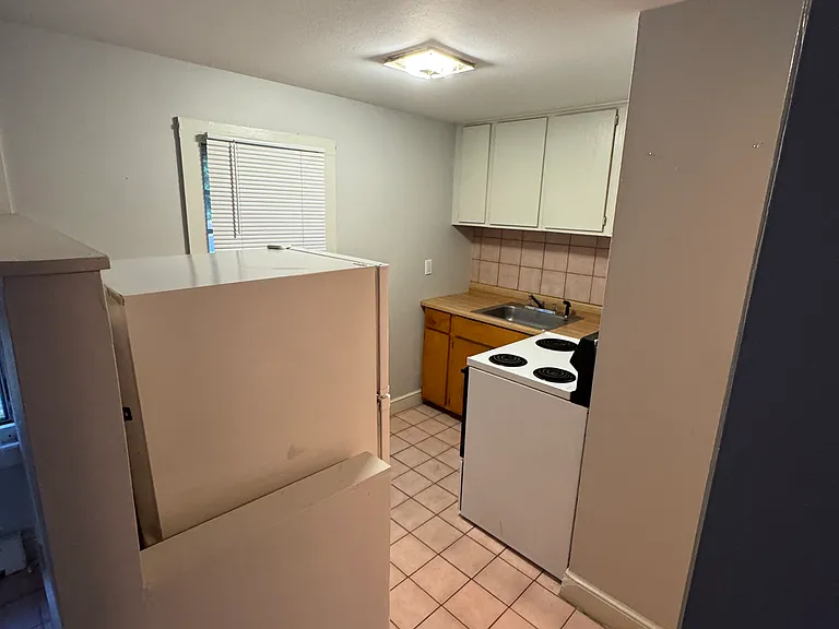 729 Center St #2 — Photo 5
