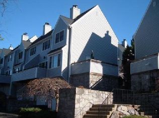 4 Wilton Crst UNIT 4, Wilton, CT
