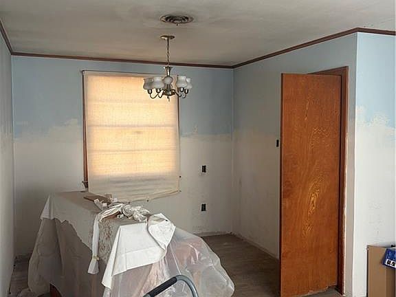 5th image of 4301 Annette St