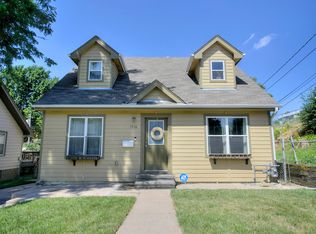 1916 S 35th St, Omaha, NE 68105
