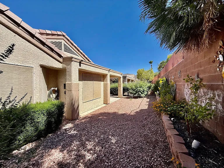 495 Edgefield Ridge Pl — Photo 56
