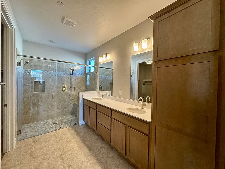 406 Heirloom St — Photo 7