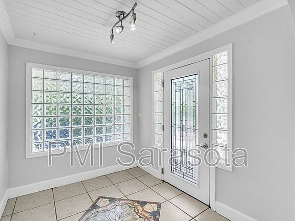 3rd image of 1906 Worrington St
